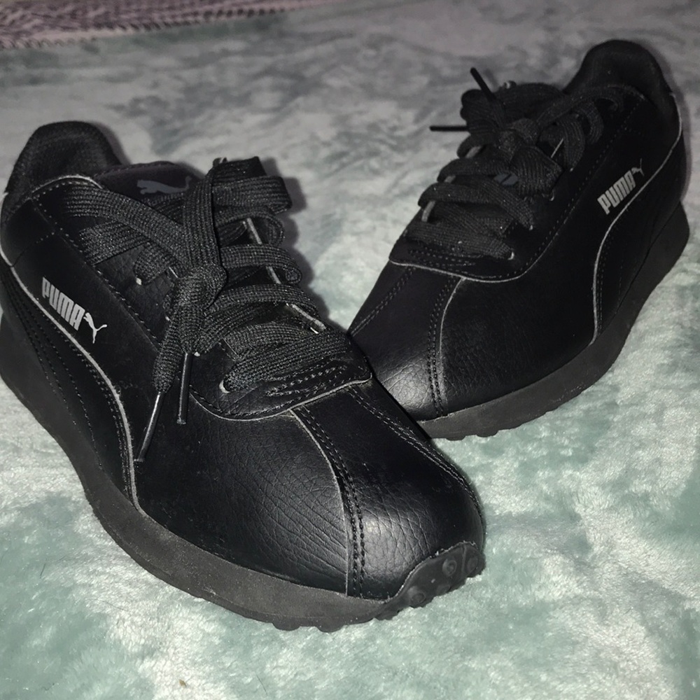 Puma Sneakers